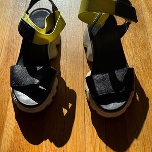 Sorel Black and Yellow Women's Sandals